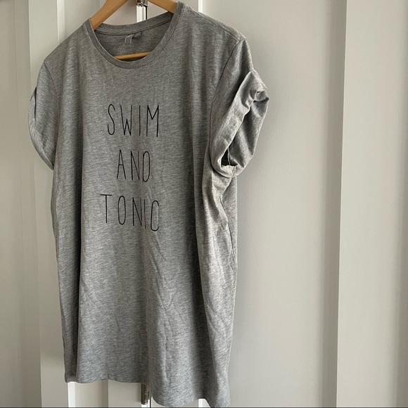 Grey graphic tshirt, SWIM AND TONIC minimal black font - Picture 4 of 7